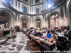 Pistoia - Il vescovo Augusto Mascagna accolto con una veglia 