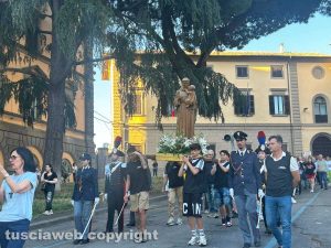Viterbo - La messa in onore di Sant’Antonio da Padova, seguita dalla tradizionale processione