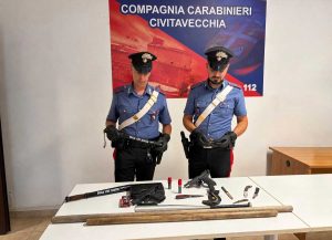 Civitavecchia - Le armi sequestrate