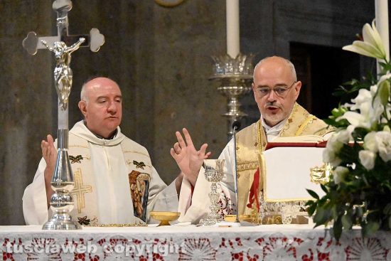 Don Fabio Ferrario della diocesi di Milano e don Massimiliano Balsi