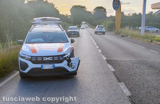 Scontro sulla Cassia tra Capranica e Vetralla, coinvolta anche un’auto medica