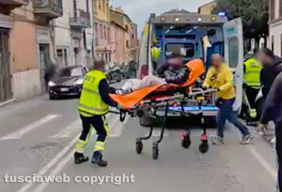Civita Castellana - Accoltellamento in via Ferretti - I carabinieri sul posto