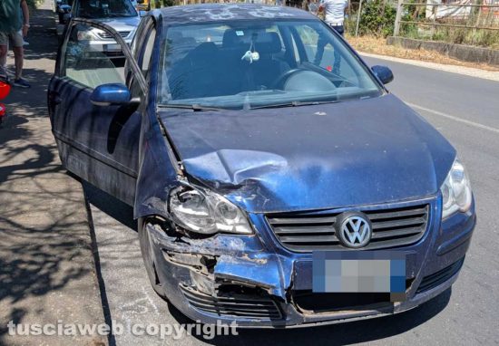 Scontro tra tre auto a Cura di Vetralla