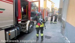 Fiamme e fumo in un ristorante, evacuato locale in via Sant'Agostino - I vigili del fuoco