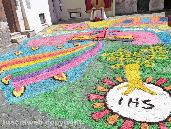 Civita Castellana - L’Infiorata del Corpus Domini