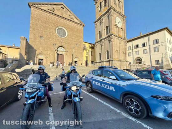 La Quercia - La messa in ricordo di Leonardo Cristiani - La polizia