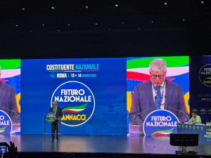 Roma - Umberto Fusco all'assemblea Futuro nazionale