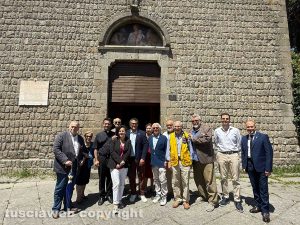 Viterbo - La lunetta della chiesa del Gesù restaurata - La presentazione