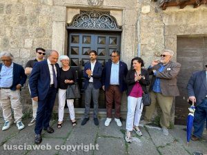 Viterbo - La lunetta della chiesa del Gesù restaurata - La presentazione