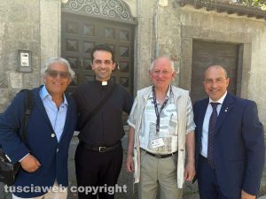 Viterbo - La lunetta della chiesa del Gesù restaurata - La presentazione