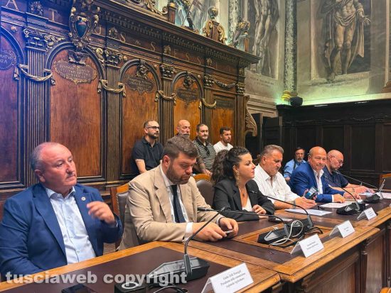 Viterbo - Presentazione di "Calici diffusi"