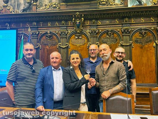 Viterbo - Presentazione di "Calici diffusi"