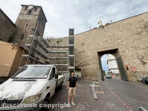 Macchina di Sant Rosa - Partito il montaggio del ponteggio - Mirko Fiorillo