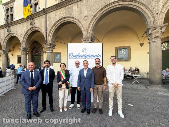 Viterbo - L'inaugurazione di Calici diffusi