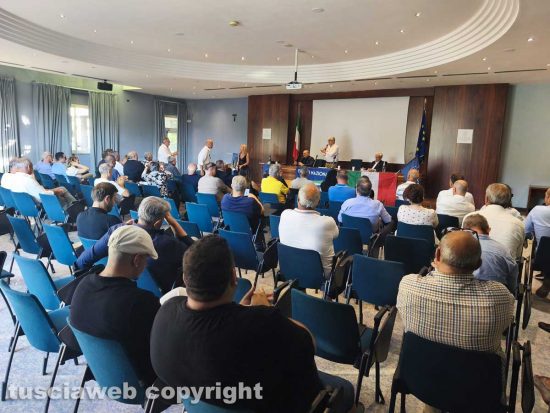 Viterbo - L'incontro alle Terme dei Papi