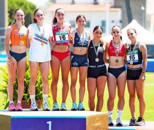 Matilde Casini sul podio nei 100 metri ai campionati italiani under 18 di Grosseto
