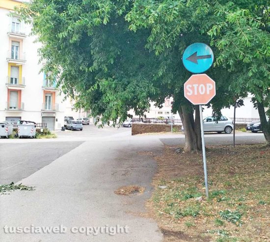 Viterbo - Tra via Domenico Corvi e via Fratelli manca la sicurezza stradale