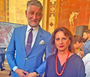 Il ministro Alessandro Giuli e Laura Allegrini