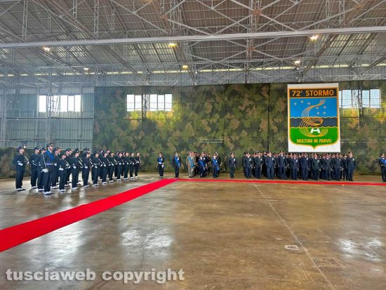 Viterbo - La cerimonia di passaggio di consegne al Comando del 72° Stormo dell'aeronautica militare