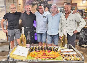Il compleanno di Marco Biscetti e degli storici Facchini di Santa Rosa Claudio Ceccariglia, Marco Cepparotti, Danilo Franci e Ferdinando Marignoli