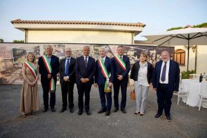 Tarquinia - I ministro dell’Interno Matteo Piantedosi inaugura la Casa degli abbracci
