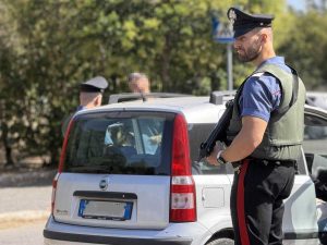 Frascati - Carabinieri - Estorsione e incendio