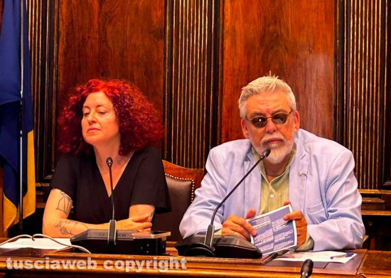 Letizia Lucangeli presidente Aucs Aps e Alfonso Antoniozzi vice sindaco e assessore alla Capitale europea della cultura