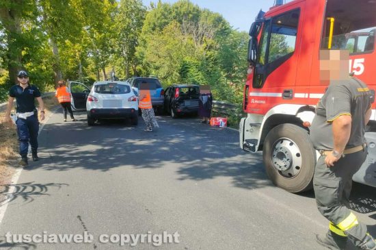 Viterbo - Tamponamento tra tre auto sulla Cassia sud