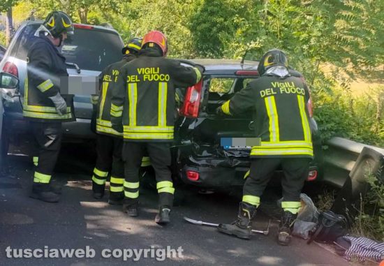 Viterbo - Tamponamento tra tre auto sulla Cassia sud