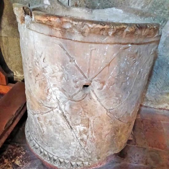 Viterbo - Reperto archeologico nella chiesa di S. Sisto