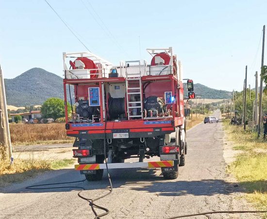 Cerveteri - I vigili del fuoco in azione