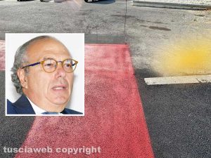 La pista ciclabile in via San Camillo De Lellis - Curva ad angolo di 90 gradi - Nel riquadro Sandro Zucchi