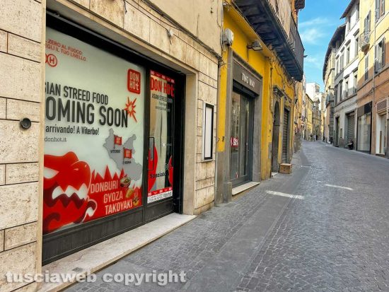 Viterbo - Apre Don Hot, street food asiatico in corso Italia