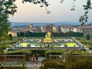 Bagnaia - Villa Lante restaurata e illuminata