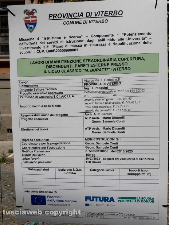 Liceo classico Mariano Buratti - Il cartello che indica tutti i dati per i lavori di restauro