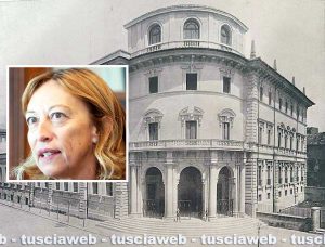 Liceo classico Mariano Buratti - L'edificio il giorno dell'inaugurazione, il 5 maggio del 1937, alla presenza di Renato Ricci fondatore dell'Opera nazionale Balilla - Nel riquadro Margherita Eichberg