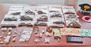 La droga sequestrata dai carabinieri della compagnia di Tuscania