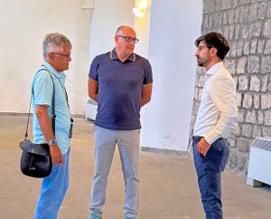 Daniele Sabatini durante il sopralluogo a Palazzo Doria Pamphilj di San Martino al Cimino