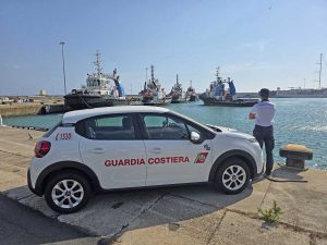 La guardia costiera al porto di Civitavecchia
