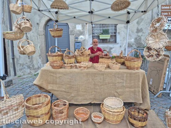 Montefiascone - Festa di San Bartolomeo - La fiera dei canestri
