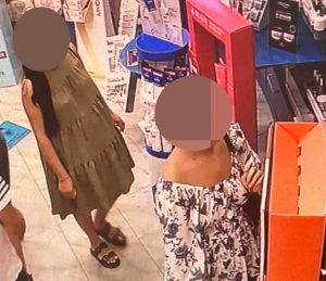 Viterbo - Via della Palazzina - Le immagini della videosorveglianza della farmacia