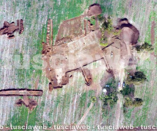 Bomarzo - Una fase degli scavi degli archeologi a Vallebona