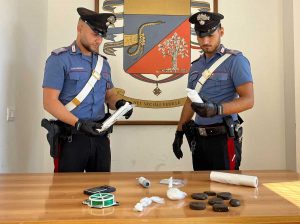 Carabinieri - La droga sequestrata a Ladispoli