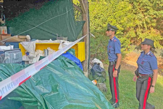 Latina - Cocaina estratta dal pellet e lavorata in un laboratorio clandestino, cinque in manette
