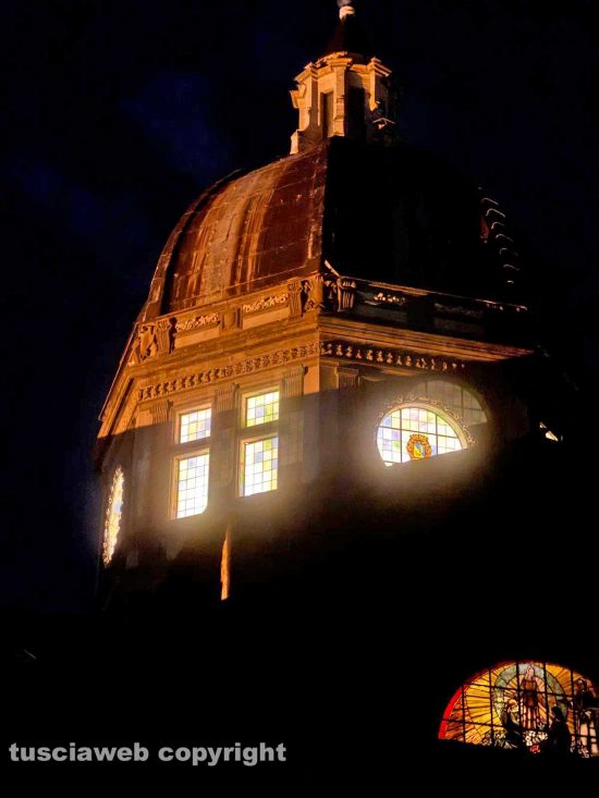 Viterbo - Chiesa di Santa Rosa, per la prima volta si accendono le finestre della cupola