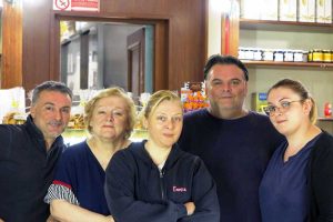 Graffignano - Placido, isolina, Enrica, Andrea e Benedetta del Panificio fratelli Oddo
