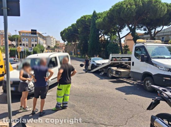 Viterbo - Incidente in viale Capocci