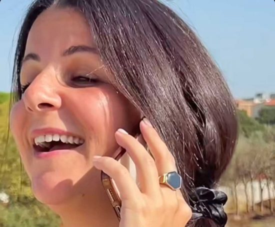 La sindaca Frontini nel video al telefono con Floris