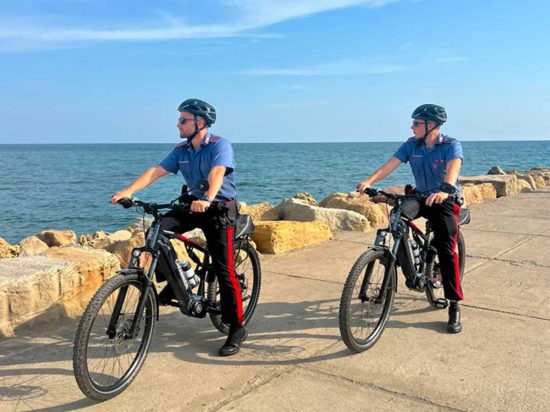 Carabinieri in e-bike