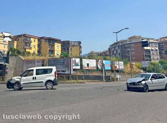 Viterbo - Incidente in viale Capocci